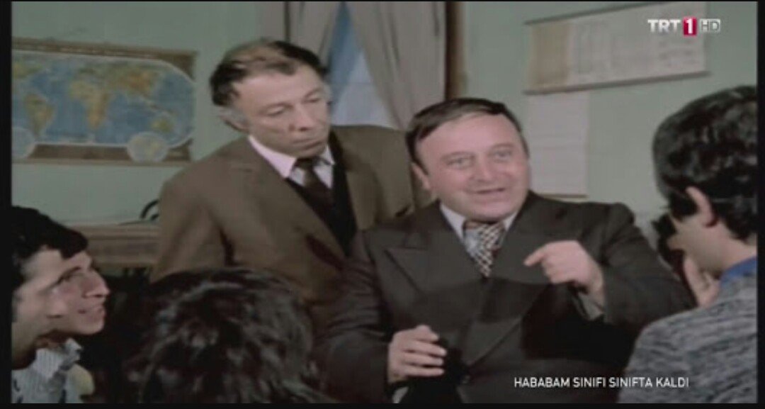 Romayı yakan Hz.şabandır ilk halife imparator Neon yani padişah Neron Hz.şabanla birlikte ananı günde 1453 kere kanunen.