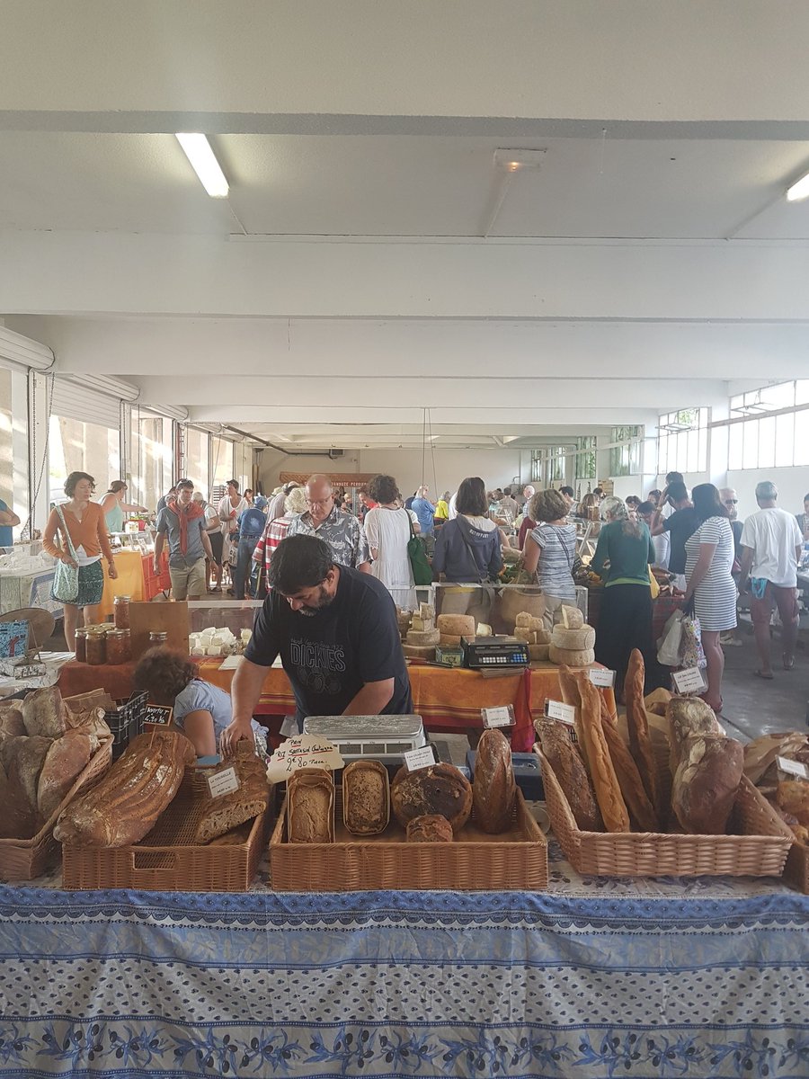 Why do we find it so hard in the UK the most amazing Market in Provence and it's all about Provenance <a href="/PorkstockUK/">Porkstock</a> <a href="/No8ThorpeRoad/">No8 Thorpe Road</a>
