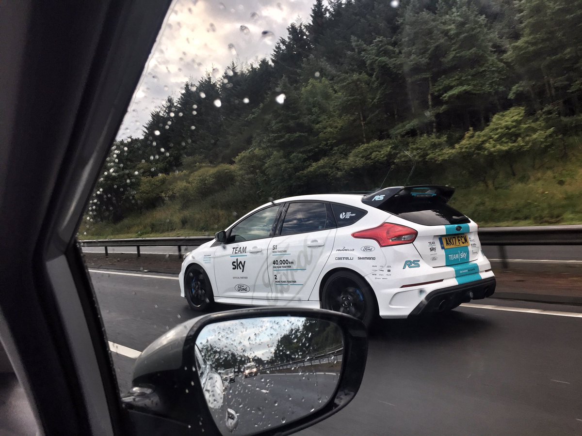 the_names_scott's tweet photo. Thanks @TeamSky @Ford for putting a smile on this cyclists face during the boring commute to work #probablynotreal https://t.co/b6M4qOFKHS