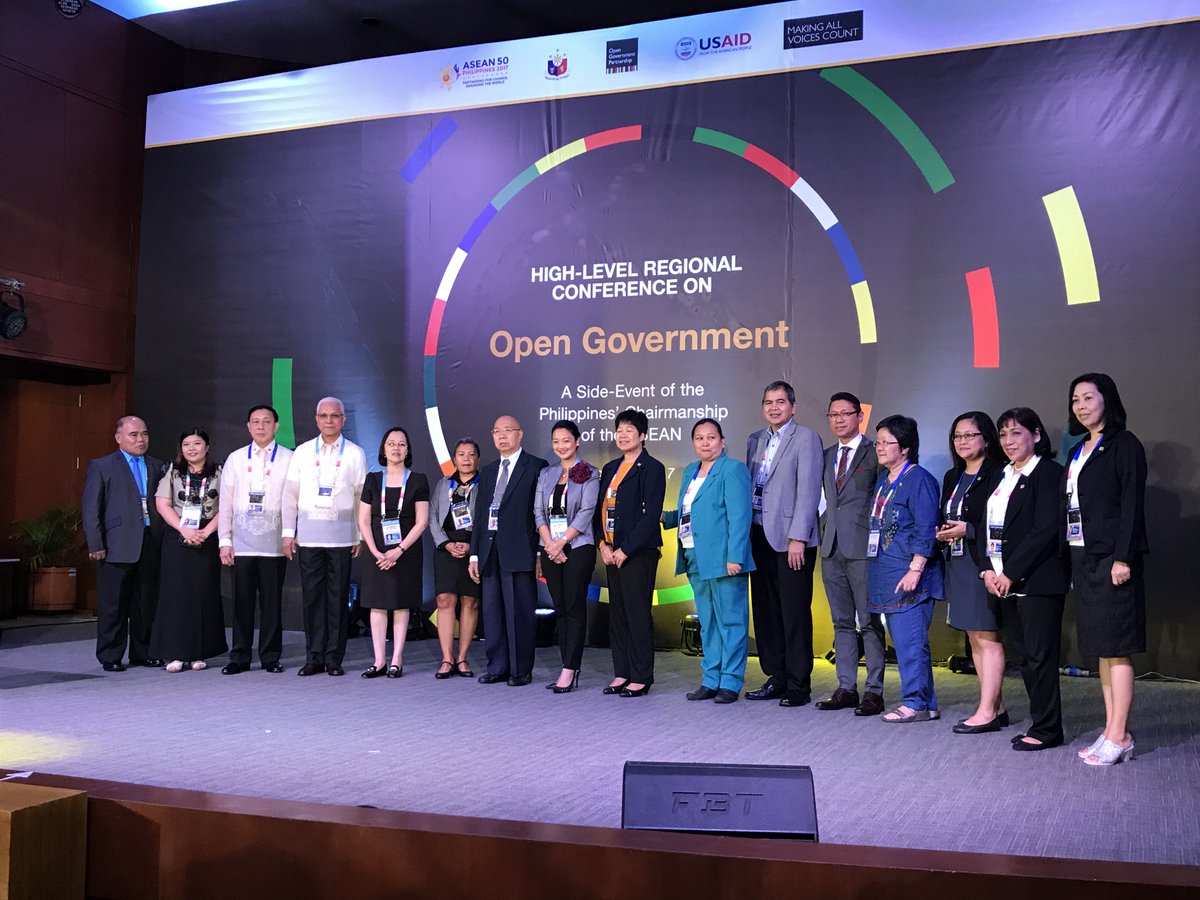 josephpowell's tweet photo. Impressed at commitment of reformers in Philippines govt/civil society to keeping governance reforms going + focus on building trust https://t.co/KzHpn3NXAN