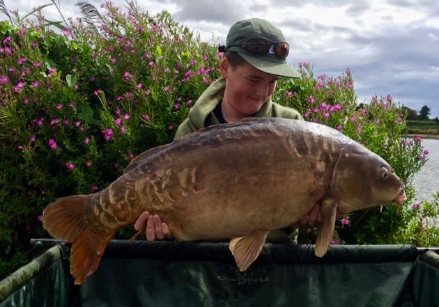 UltimaCarp's tweet image. Robbie Stabler finally bags Doris at 31.5m👌🏿#Ultimacarp #PowerCarp 
ultimauk.com
@First4Fishing 
#Amazon
#Line 
#CarpFishing