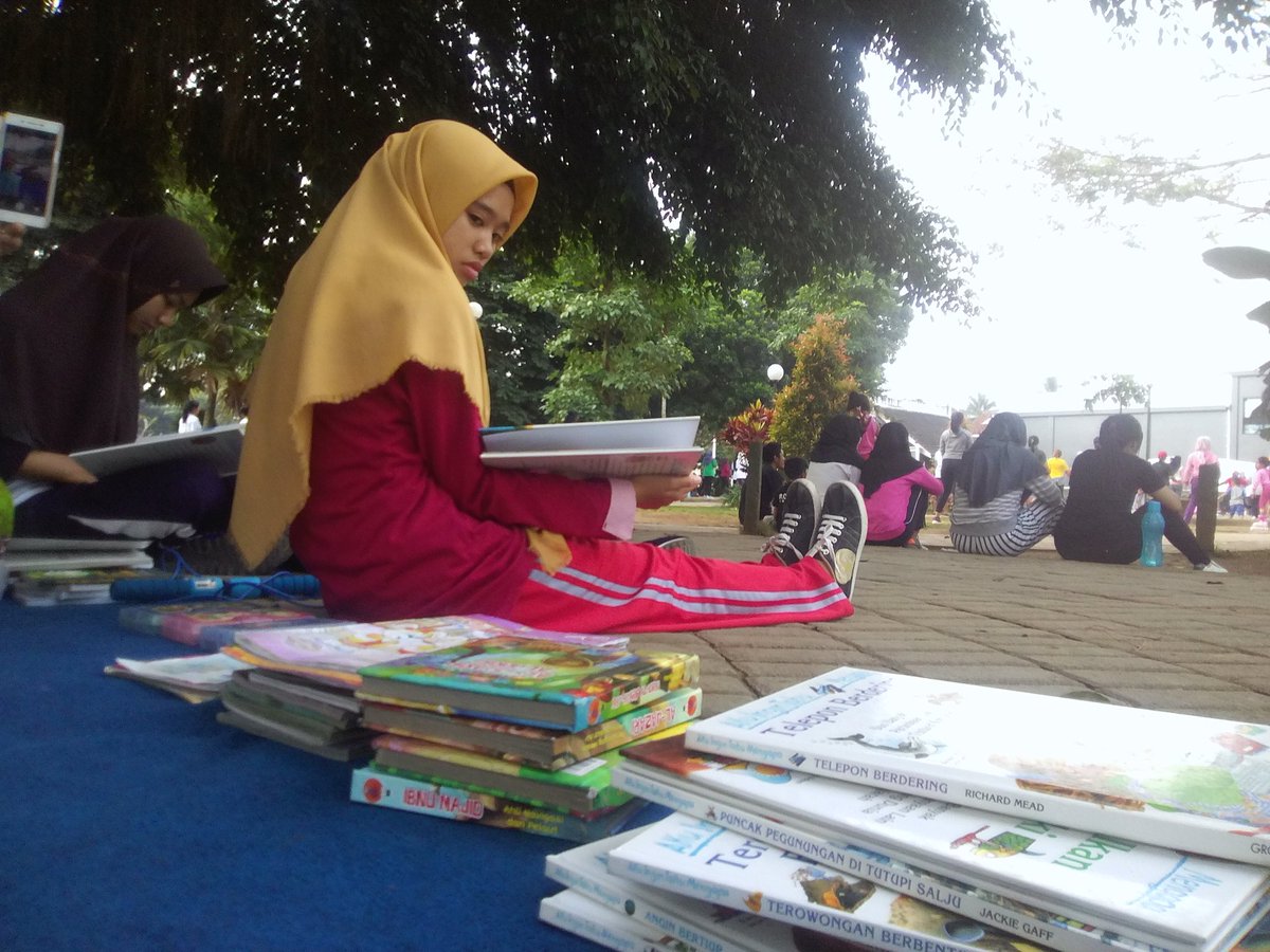 firza_asa's tweet photo. #Bacalah
#lapakRTH Lamaronboro.
#asabaca. https://t.co/NjlaAEEMlv