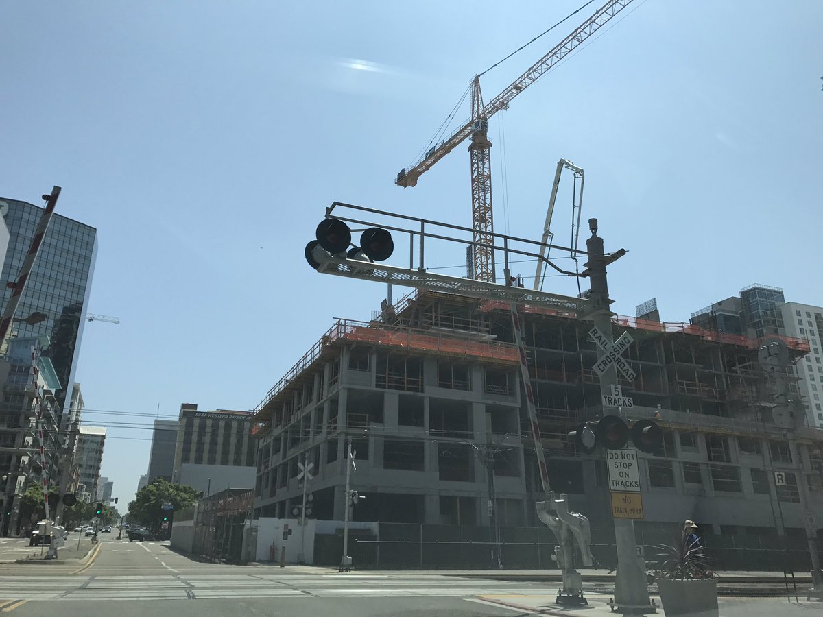 SanDiegoLive1's tweet photo. #AshStreet near #PacificHighway - I believe it's another project by #BosaDevelopment - New #apts #highrise in #Downtown #SanDiego #SoCal https://t.co/xeqOCa2txX