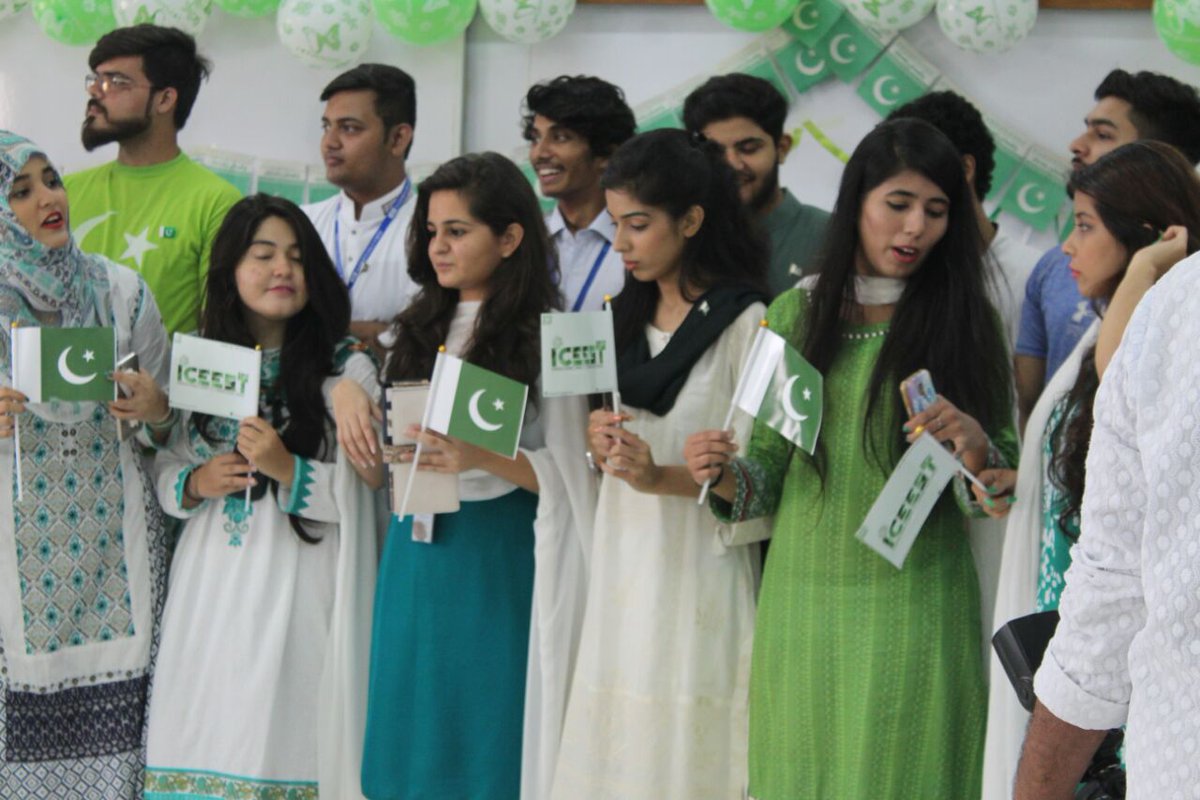 Iceest2017's tweet photo. Independence Day Celebration And Cake Cutting Ceremony Performed By @Iceest2017 
70 Years Of Freedom !
#Pakistan
#ICEEST
#ICEEST2017 https://t.co/RCZYLWVkCX