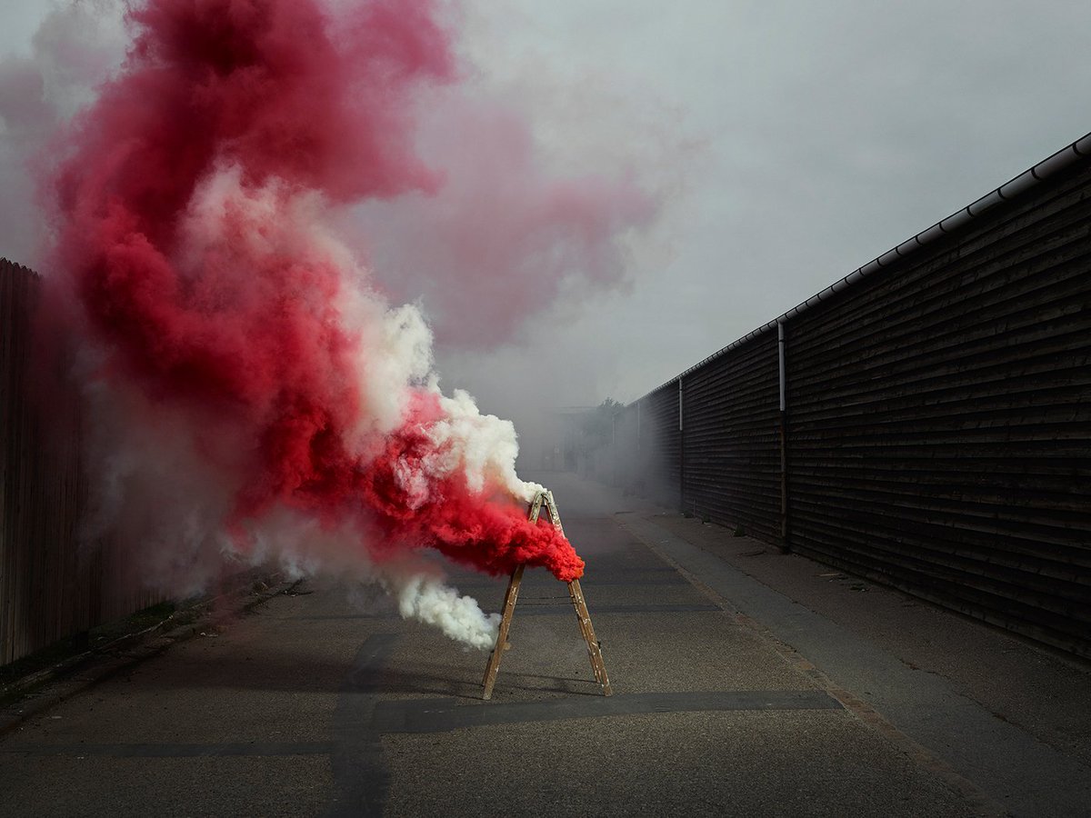 SouraMagazine's tweet photo. #KenHermann collaborated with #GemFletcher to create this smoke photography series.
#SouraMagazine: https://t.co/NABCQnXdV0 https://t.co/9q58nWzcMv