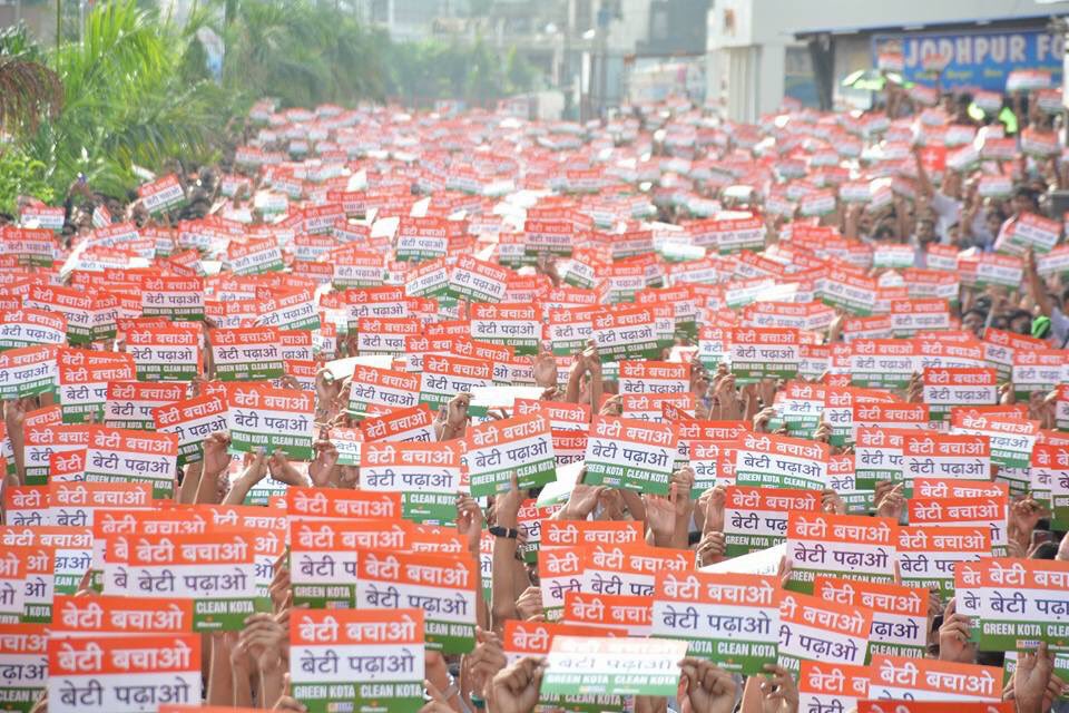 4u_man's tweet photo. #narendermodi #makeinidia #VasundharaBjp #ombirla 
 beti pdao beti bchao .Samewhere in india .. movement iz going on #kota #allen https://t.co/mERfbuMRj8