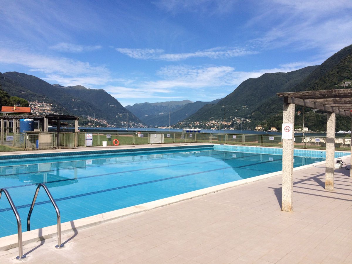 visitcomo's tweet photo. 🇺🇸   Happy #Ferragosto ☀️ The sky in Como is blue, and the city Lidos are open - Enjoy 👉   https://t.co/Uq4ckzhMZd #lakecomo #lido https://t.co/u15KTaotq4