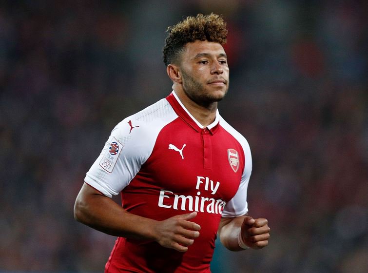 Happy birthday to Arsenal and England winger Alex Oxlade-Chamberlain, who turns 24 today! 