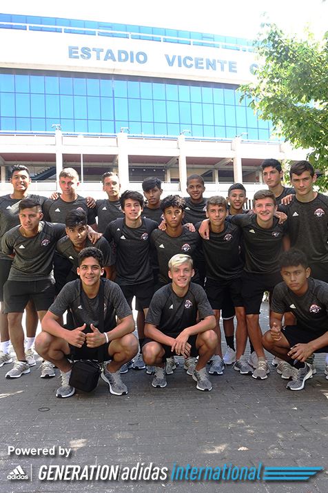 dallascup's tweet photo. #DallasCupAS strolling through the heart of Madrid on their city tour. #wherewillyouplay Follow their journey https://t.co/JGkgKMekCs https://t.co/bwoNeBjjnh