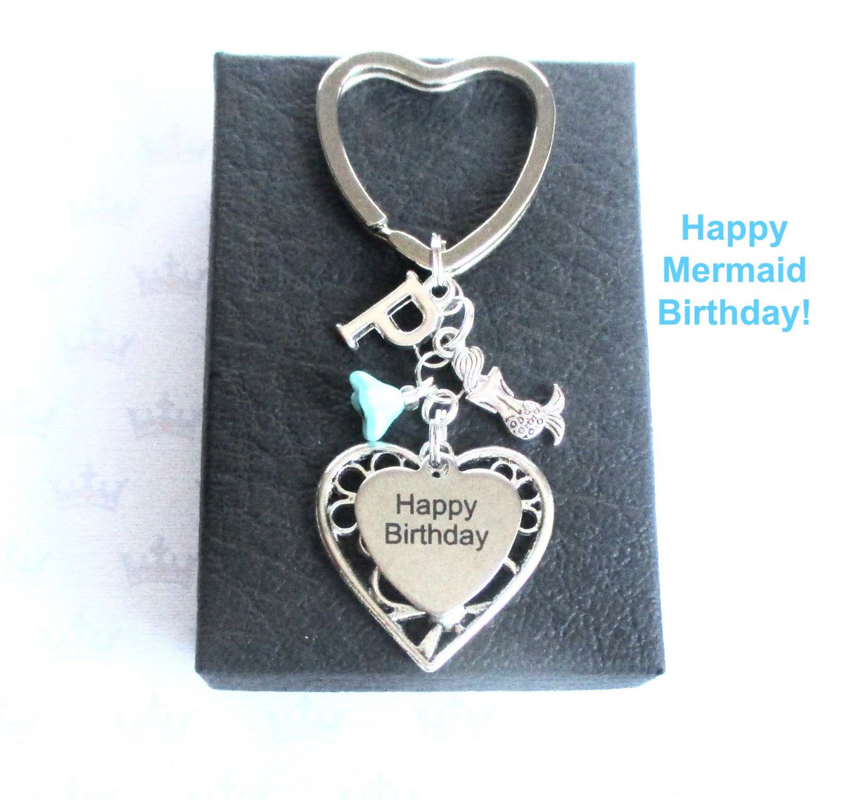 DoodlePopDesign's tweet photo. Personalised mermaid keychain - Happy Birthday keyring - Cute mermaid… https://t.co/0PIm7XZbLK #Etsy #InitialKeyring https://t.co/CccE62vQeQ