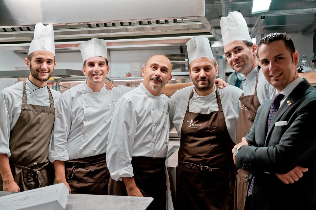 Buon Ferragosto da me e tutto lo staff del <a href="/Rist_Pagliaccio/">Il Pagliaccio</a>! 
#parallels #pagliaccioroma #anthonygenovesechef #anthonygenovese