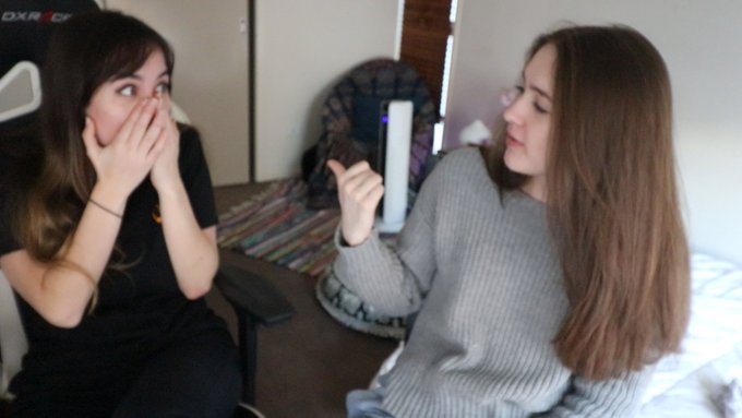 Watch heyimbee's leaked NSFW photo on TwXstars