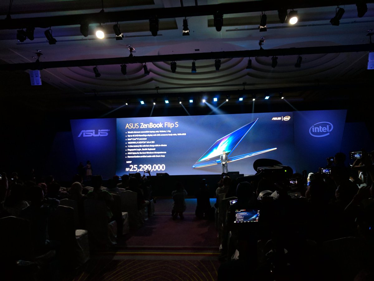 trending_tek's tweet photo. Harga line up produk Laptop Asus. #TheEdgeOfBeyond https://t.co/PxWtEv6AdH