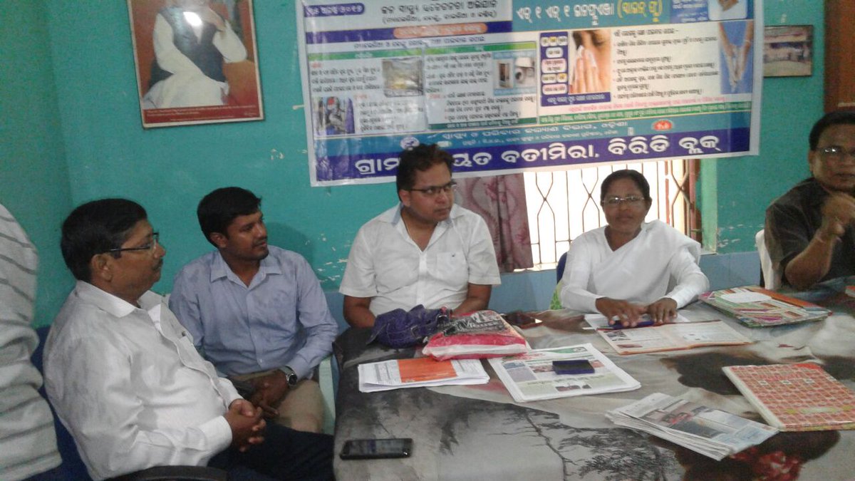 sbmodisha's tweet photo. FOCUS-1000:MARCH towards ODF. Special meeting at Batimara GP-Biridi Block Jagatsinghpur,Odisha.#FreedomFromOpenDefecation week @swachhbharat https://t.co/E6sizyU8rq