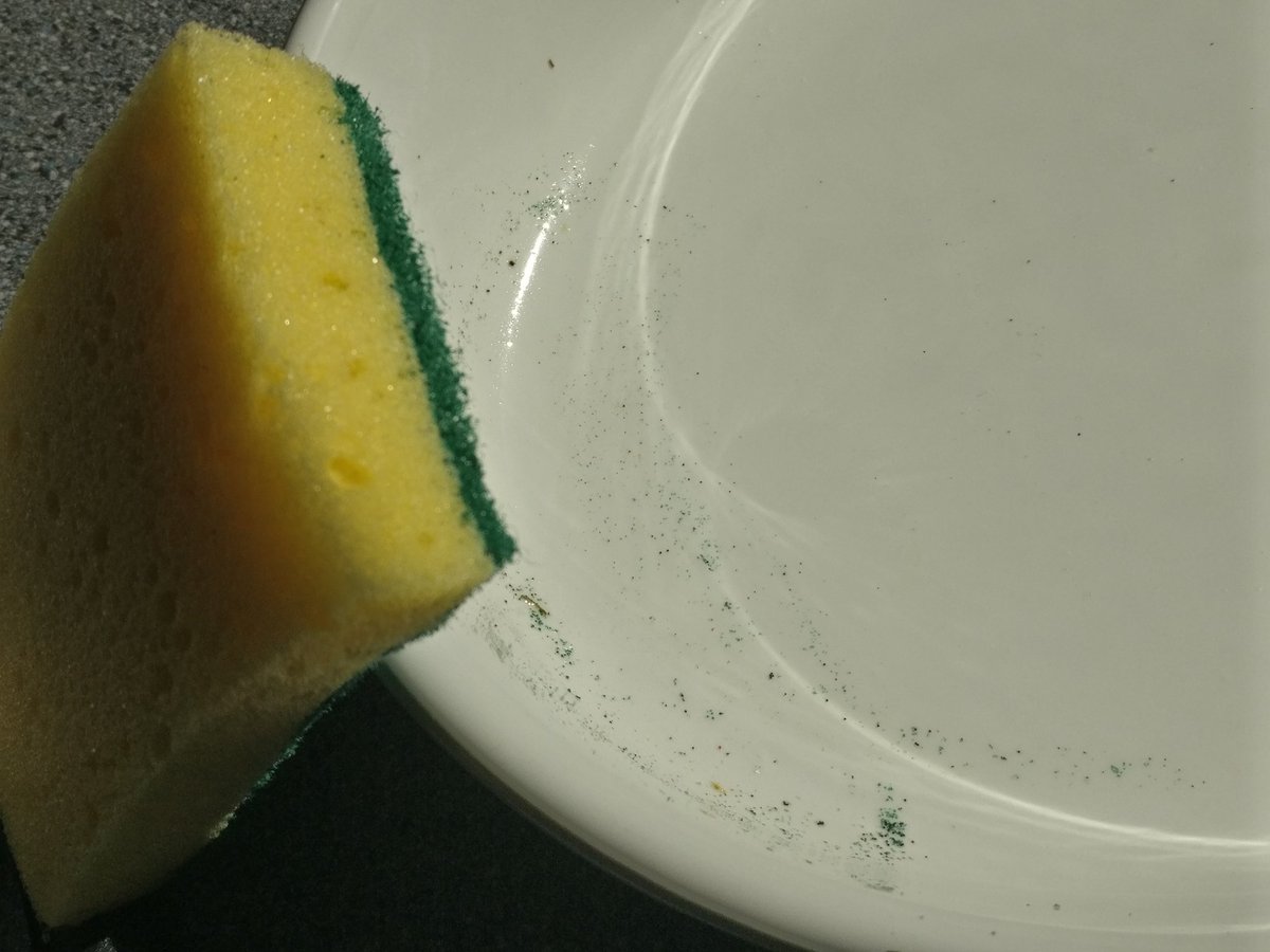 Noch Fragen wo das #Mikroplastik  überall herkommt?