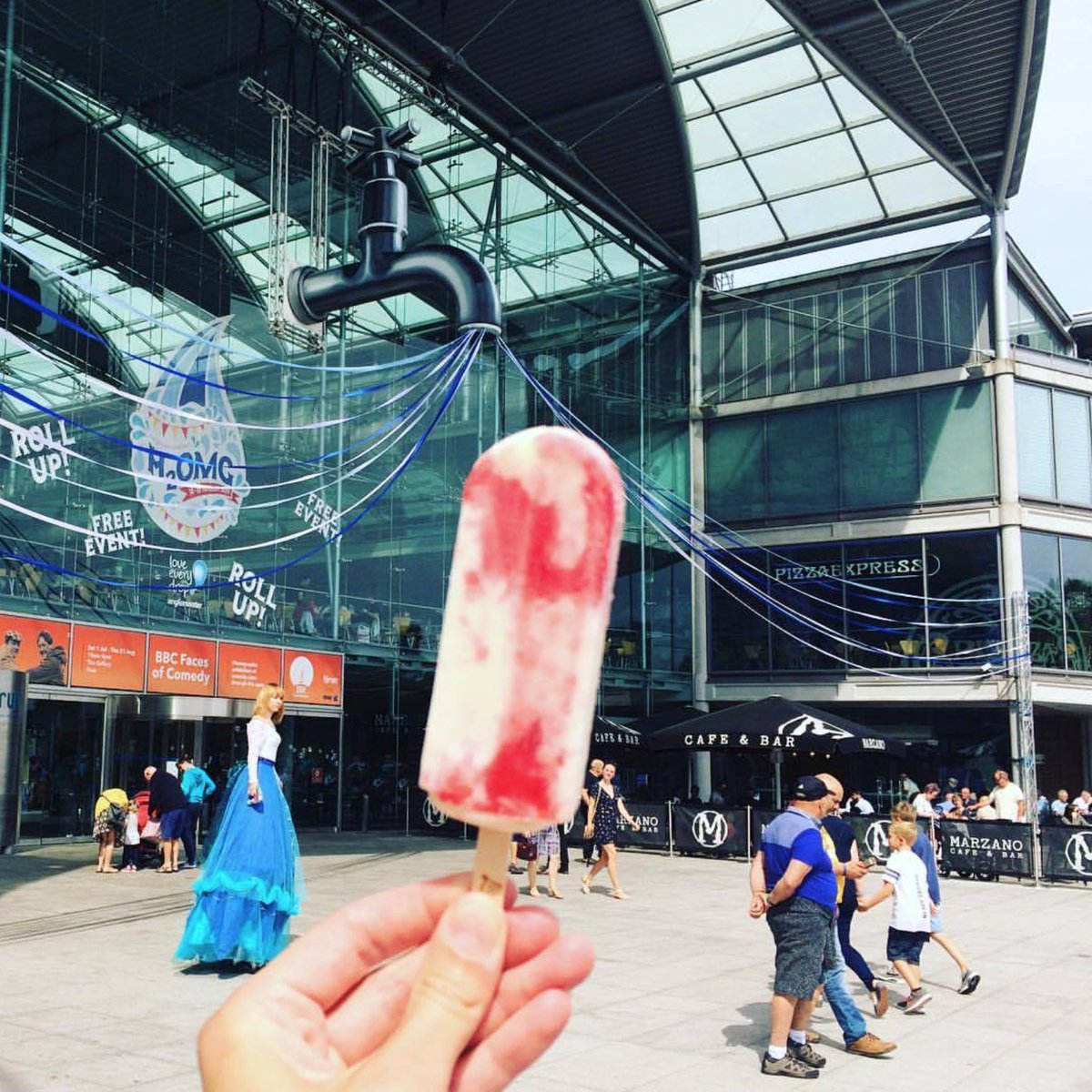 We're outside @TheForumNorwich every afternoon this week for the #H20MG festival of water. Free #fun for all the family. #icelollies #summer