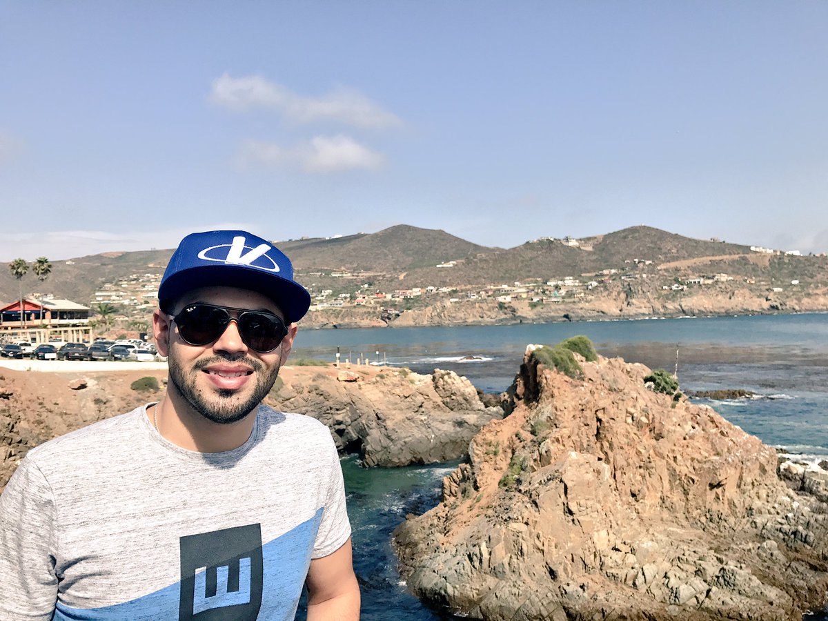 edwinValfier's tweet photo. "Hay que aprender a ver las cosas por lo que son, no por lo que tú quieres que sean." https://t.co/l47H4BUkFw