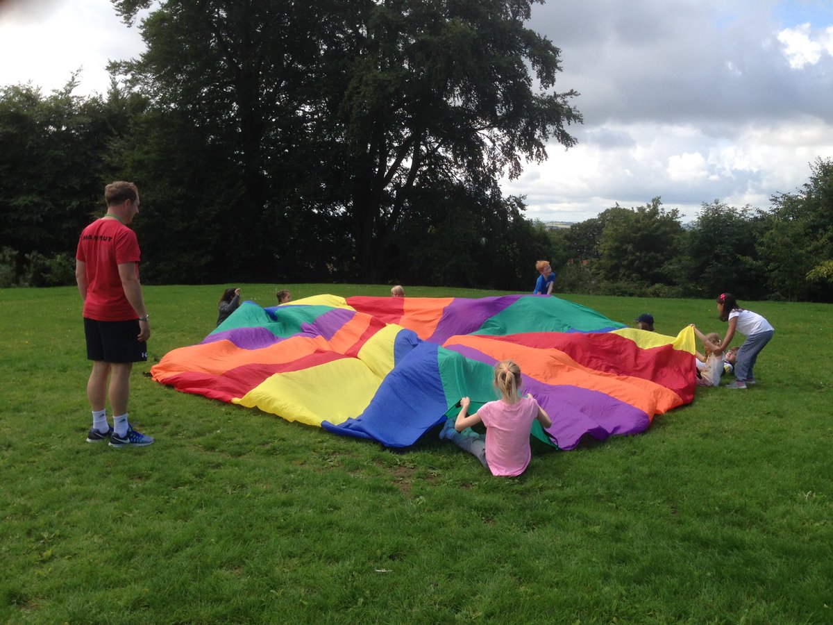 flowkidsclub's tweet image. Getting in to the #parachutegames @flowkidsclub #flowkids #flowkidsclub