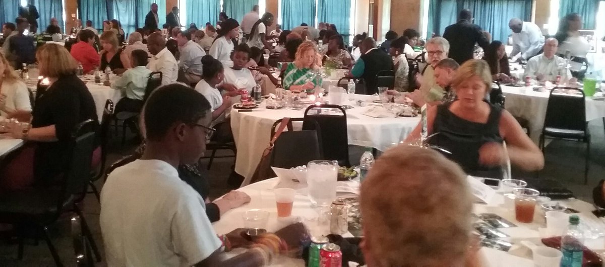 Capital_Outlook's tweet photo. Ward attracts large crowd for the Boys &amp; Girls Club fund-raiser
https://t.co/BQgJ7KA1ad https://t.co/iW3m9vkL7S