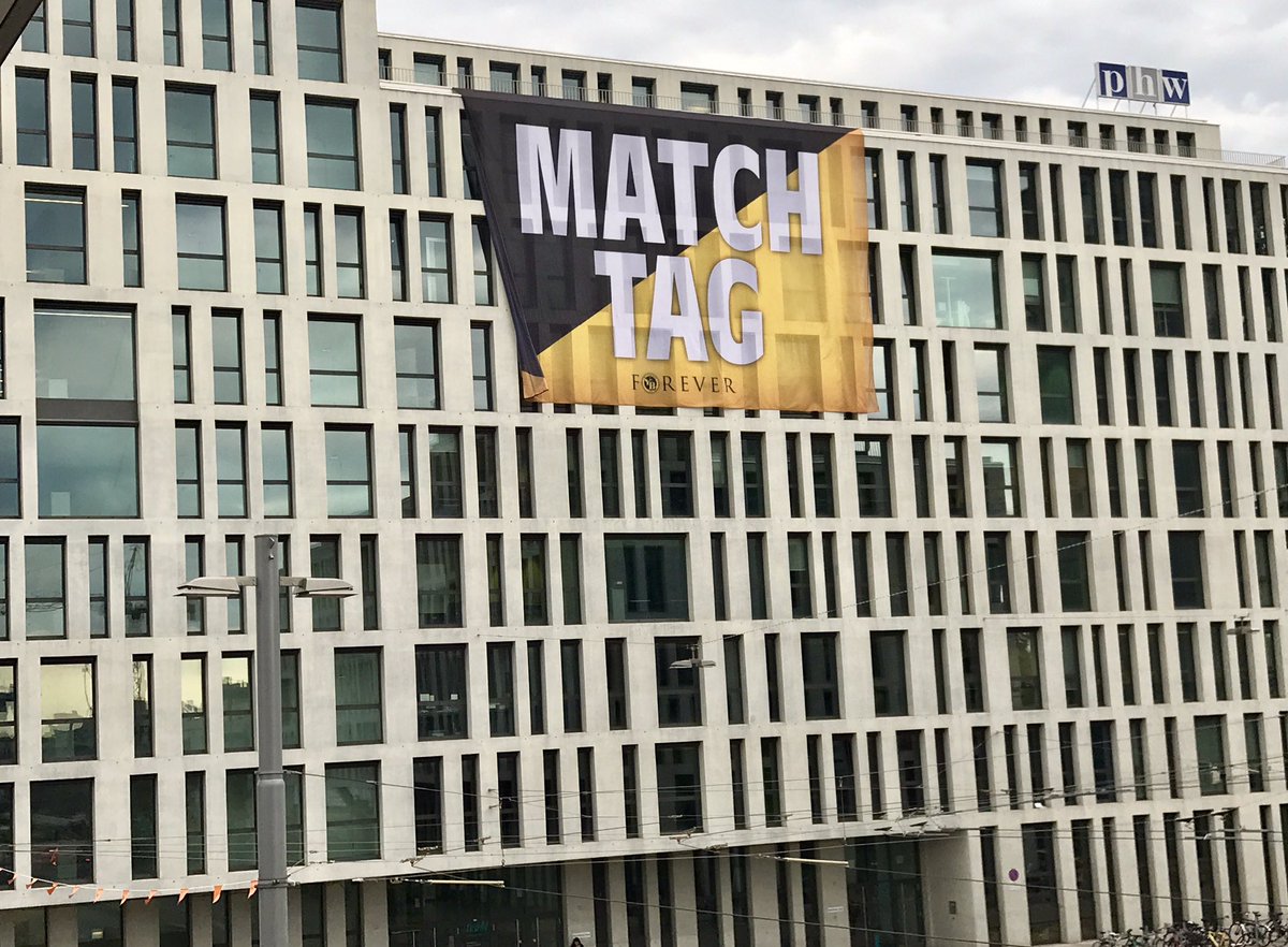 YB_Liveticker's tweet photo. Bärn isch heiss uf @ChampionsLeague! Jungs, griffet nach de Stärnä! #BSCYB https://t.co/qfxiNFxRaY