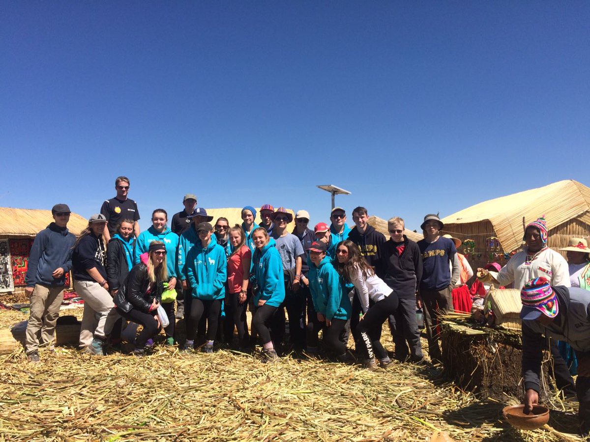 campperu's tweet photo. #TeamCocoMama were yesterday on the Floating Islands! 😊#dosomethingamazing @CampsInt 🇵🇪🌎 https://t.co/310YeLJJvh