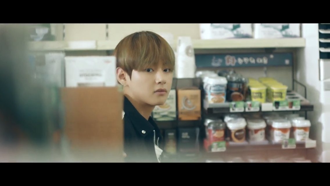 scarafmouche's tweet photo. [CAP] #BTS #방탄소년단 #LOVE_YOURSELF Highlight Reel #起 BTS_twt #V
(https://t.co/smMkQrzRp1) https://t.co/YtCZipyU3B