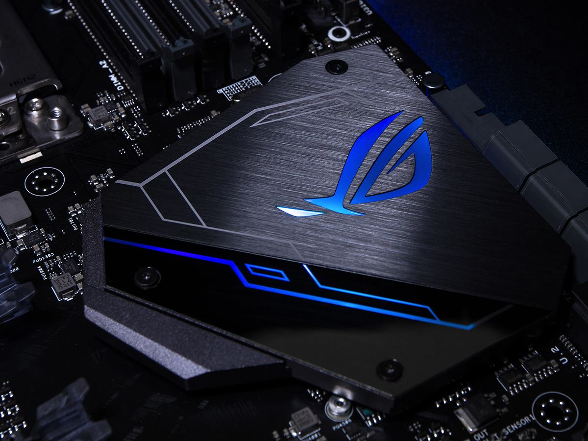 ASUS_ROG_FR's tweet photo. On ne sait pas si on doit la bencher ou simplement la regarder... 😍
#ZenithExtreme #ROGX399 https://t.co/lPh7fYMCiV