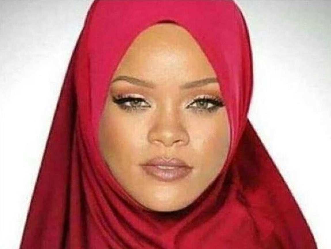 Manyakovski's tweet photo. Rihanna aslında Reyhan Ana'dır. Aslen Bayburtludur, düğünlerde şarkı söylemekten bıkmış ve Amerika'ya kaçmıştır. https://t.co/l3K5QZkZw5