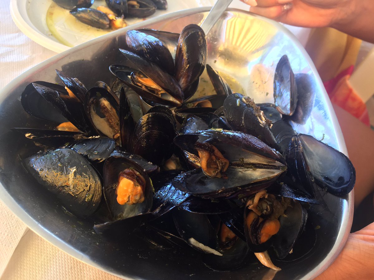 AccardiDanilo's tweet photo. Buon pranzo e buon ferragosto ragazzi😋😋😋

Anche oggi si mangia ma si rispetta il programma guys🔝🔝🔝

Volere è Potere🔥🔥🔥 https://t.co/zRMFHBW93B