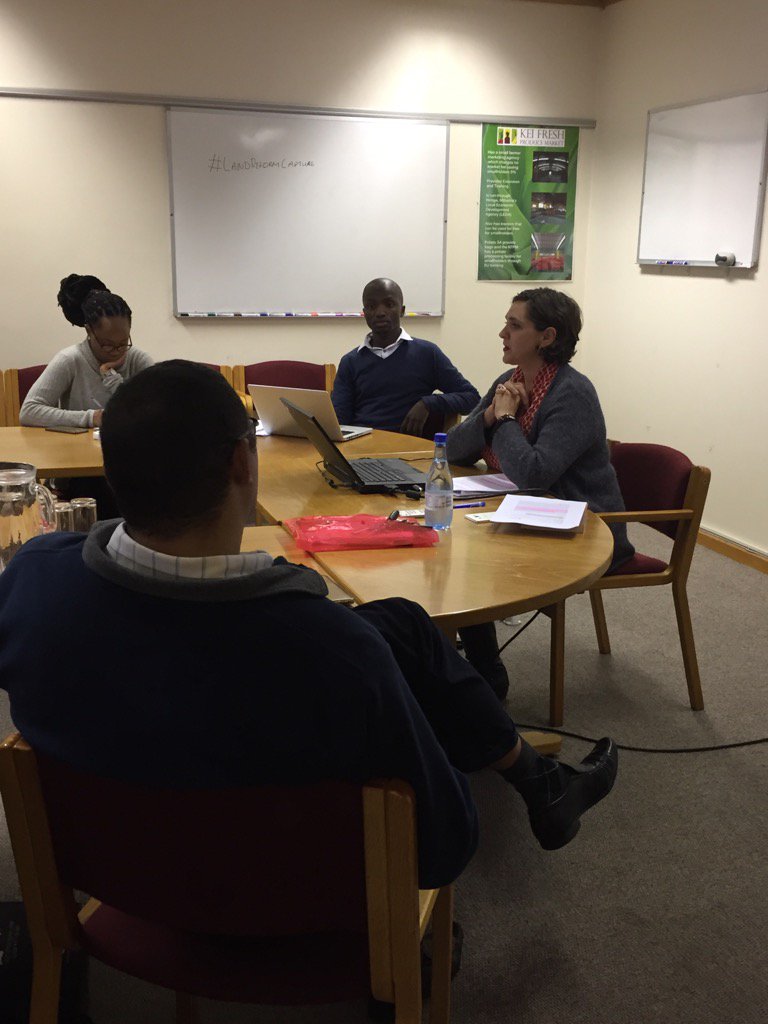 ursulafarends's tweet photo. @PLAASuwc Seminar presentation by Prof @RuthHallPLAAS #landreformcapture https://t.co/iAOXgZSnX0
