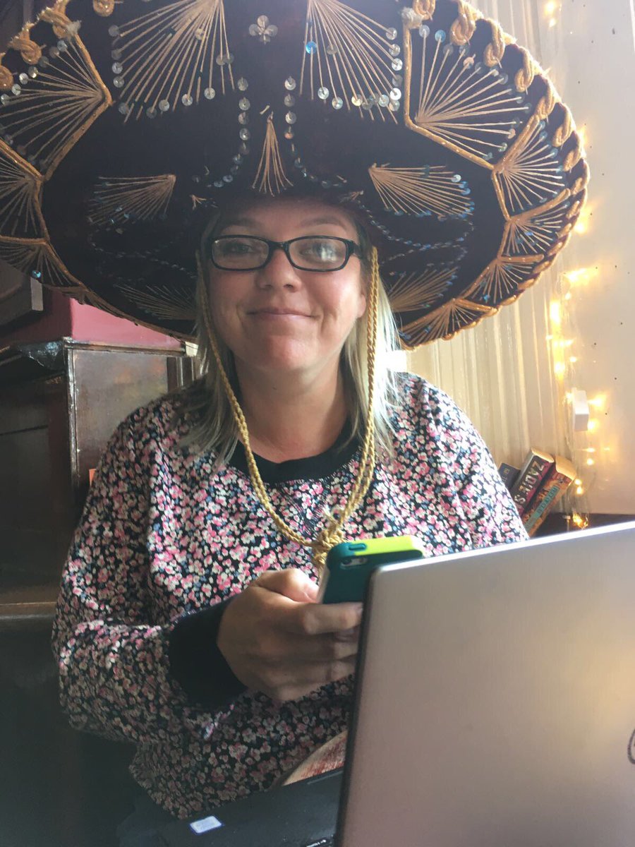 The Islingword tweet media