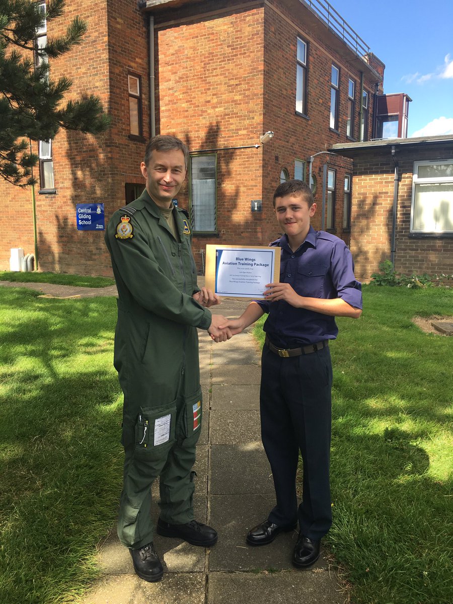 Cdt's Lamsal, Ale, Staniforth &amp; Moxnam achieving Blue Aviation Wings (G) at 2FTS. Thanks to all the staff today. <a href="/HantsIOWWing/">Hants IOW Wing</a> <a href="/ComdtAC/">Commandant RAF Air Cadets</a>