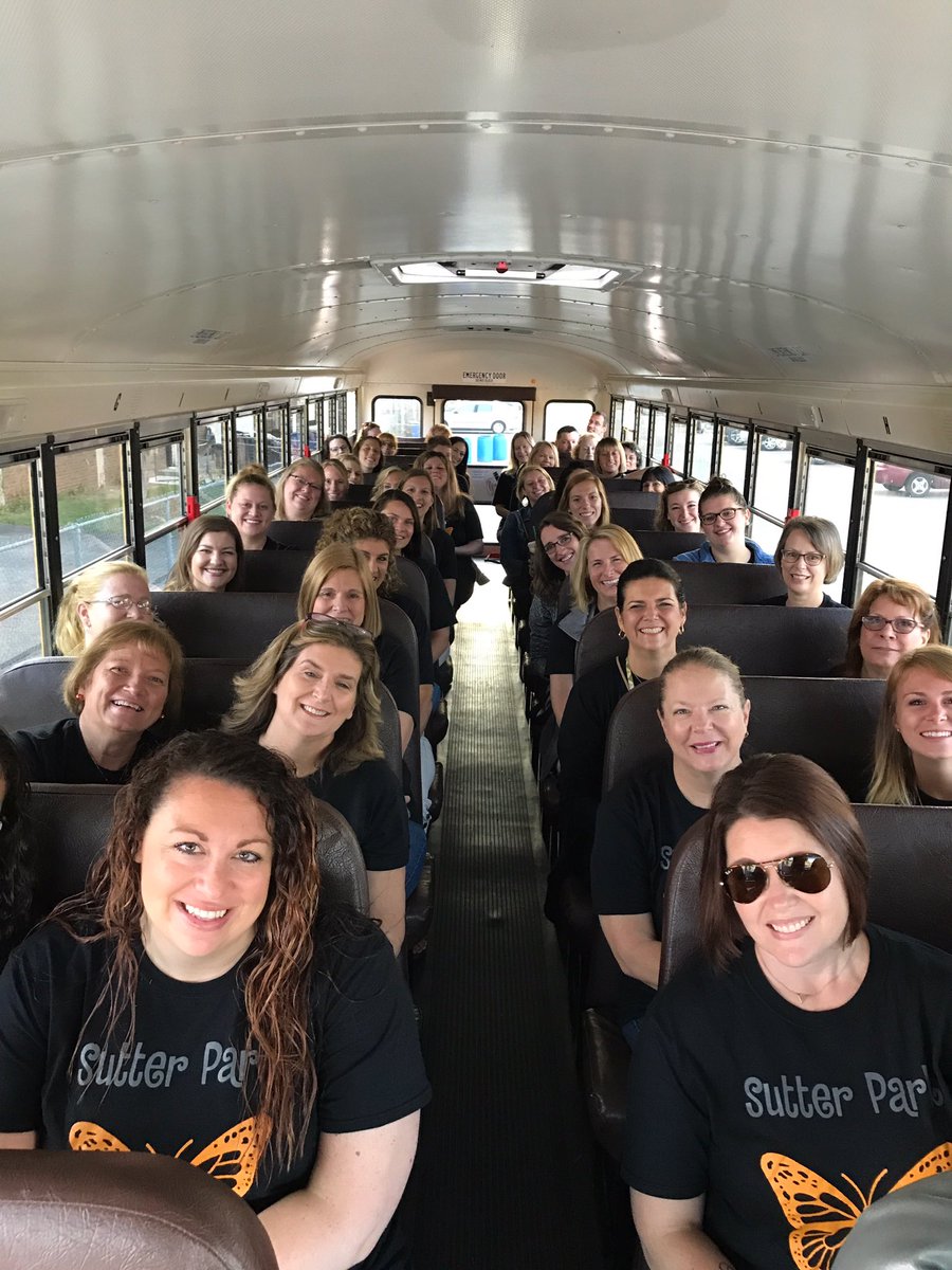 LauraLooQ's tweet photo. Convocation here we come! #sutterrocks #itsworthit https://t.co/6G8hV3nENm