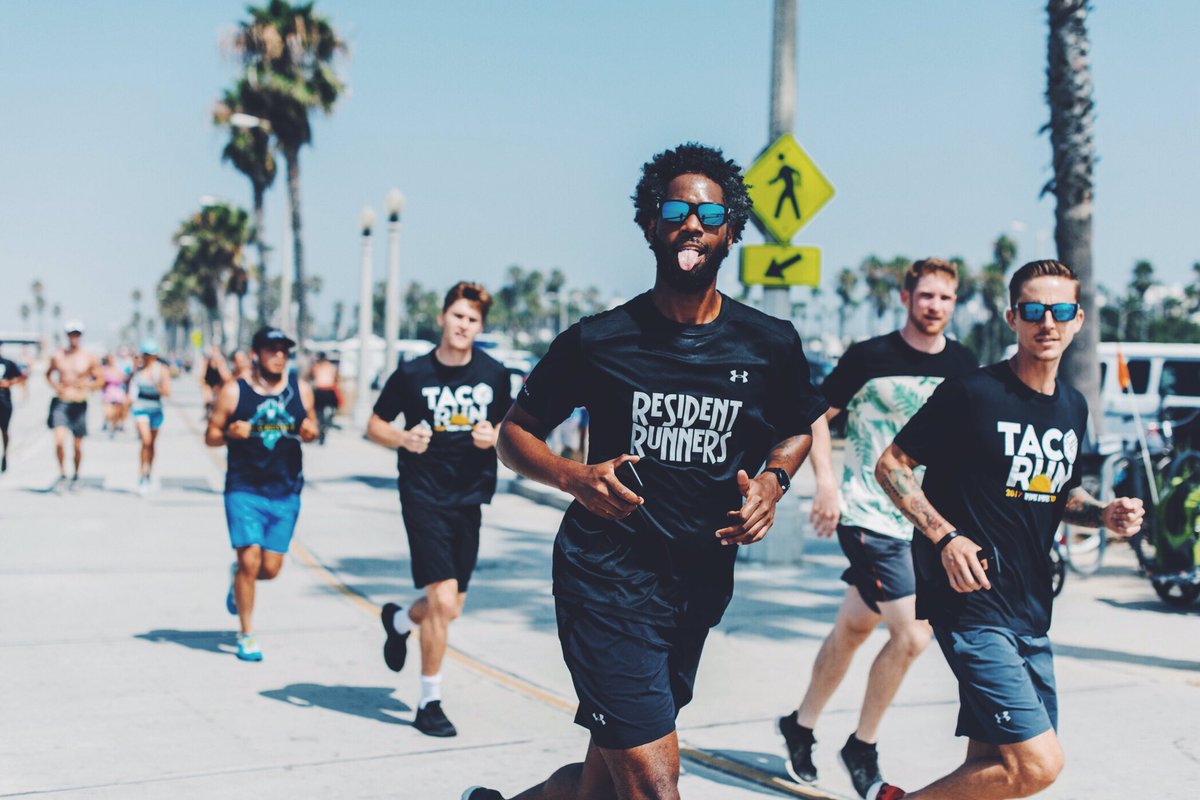 ResidentRunners's tweet photo. Taco Run LA was super dope. Shout out to all the crews who came out and held us down. #residentrunners #uarun https://t.co/G7lVQsMCPb