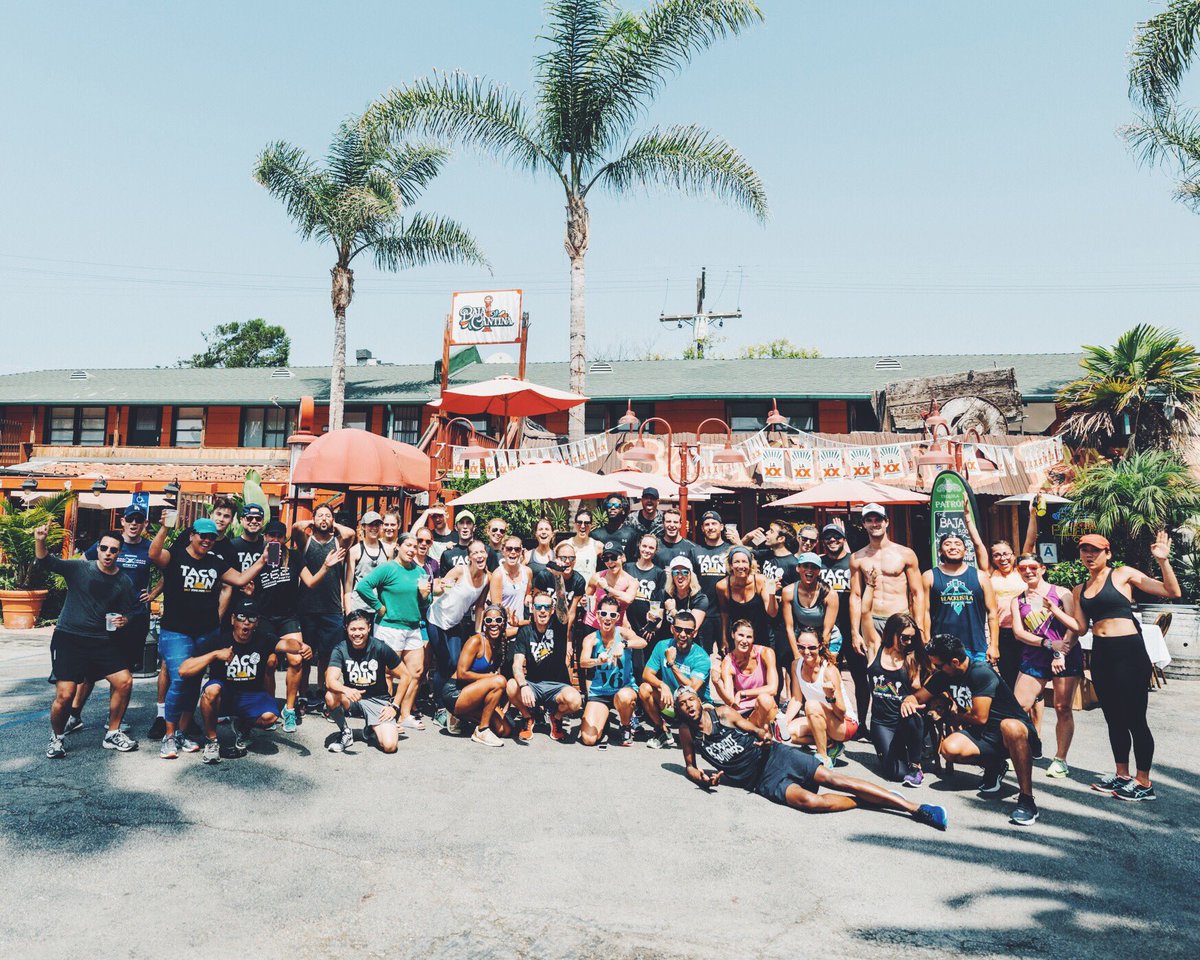 ResidentRunners's tweet photo. Taco Run LA was super dope. Shout out to all the crews who came out and held us down. #residentrunners #uarun https://t.co/G7lVQsMCPb