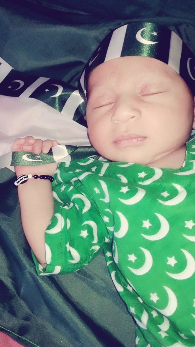 HudaA_raja's tweet photo. #جشن_آزادی
14 aug celebrations.
#IndependenceDayVibes #PakistanZindabad #70KiAzaadi #70YearsOfExcellence #PakistanZindabad #70YearsOfAzadi https://t.co/RCnWaIhIqY