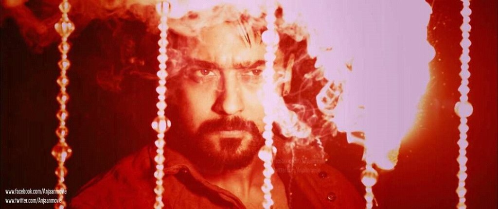 SuriyaFansClub's tweet photo. • The Best Stylish Intro Ever 😎 3YRS OF MIGHTY ANJAAN ♥ @Suriya_offl @dirlingusamy @rajsekarpandian @Samanthaprabhu2 https://t.co/z49SfN4Q19
