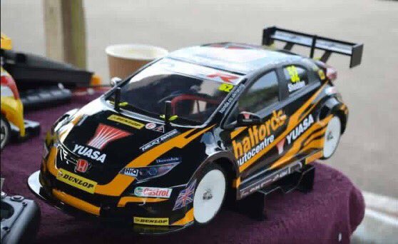 TeamDynamics's tweet image. A few more shots of Dean&apos;s @hondaracingbtcc replica RC car - who&apos;d buy this?!🤚