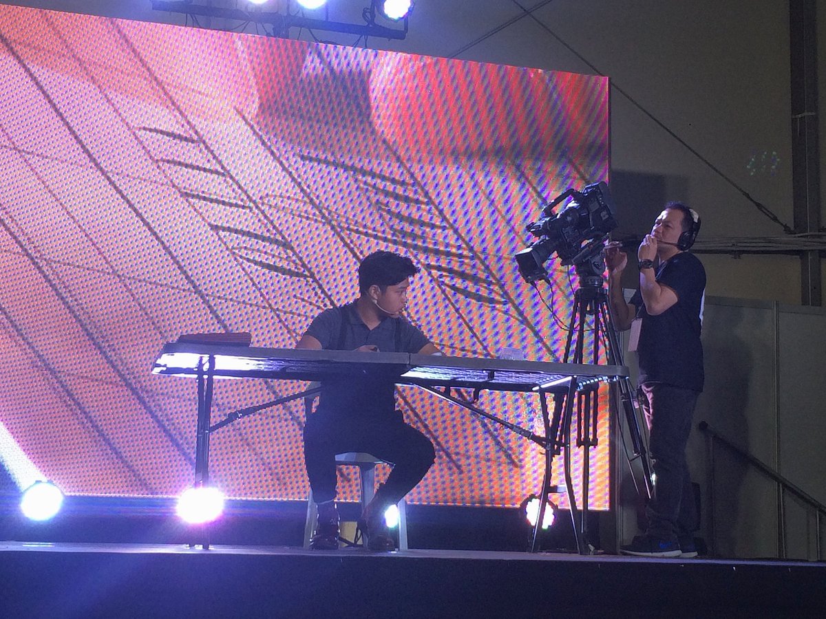 jaimexandres's tweet photo. Still can't get over it #Historycon2017 https://t.co/Pt3D1SMnJf