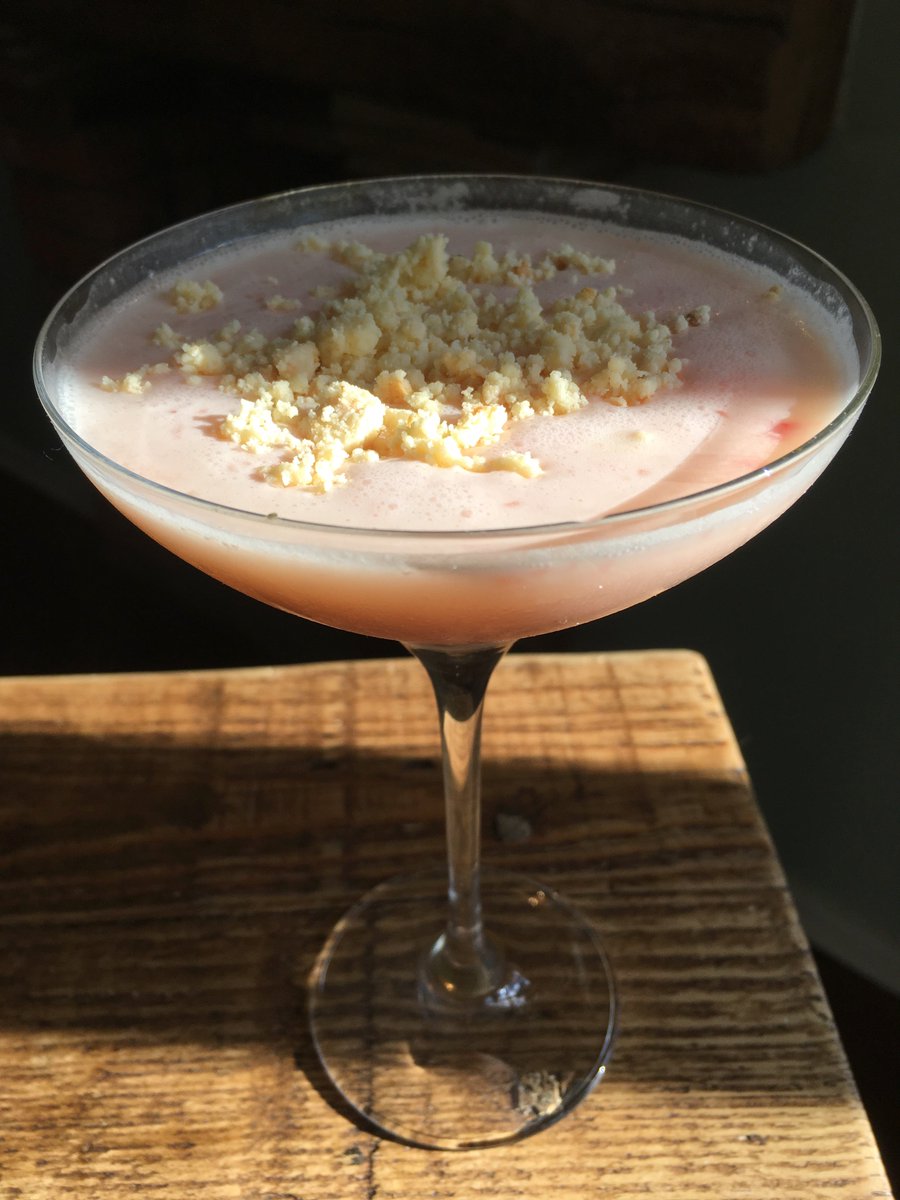 Rhubarb gin liqueur from <a href="/tiptree/">tiptree</a> is delicious! Thank you Adam <a href="/WhiteHartWelwyn/">White Hart Welwyn</a>, <a href="/SopwellHouse/">Sopwell House</a> and @Hatfield_House. herts.muddystilettos.co.uk/wouldnt-you-th…