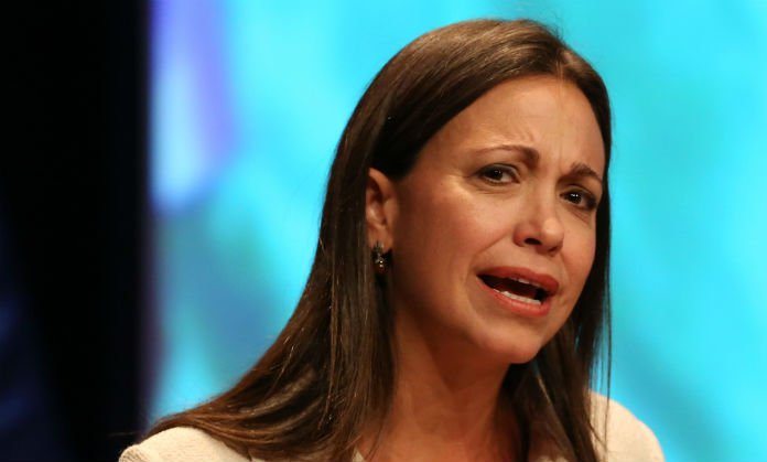 ConElMazoDando's tweet photo. "Íbamos bien antes que inscribieran candidatos": Maricori triste porque llegó la paz - https://t.co/TDu4dlmc4C https://t.co/S5ZURuySvi