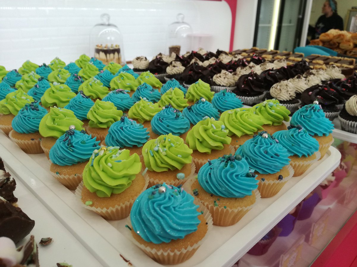 IOL_Leisure's tweet photo. It's a sugar rush at the opening of #Tessasbakery in Milnerton, Cape Town! @TessasBakery https://t.co/48LEVJp2OU