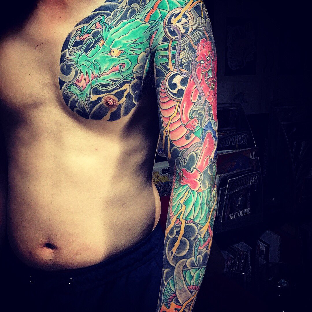 X-এ 2FACE TATTOO STUDIO: 