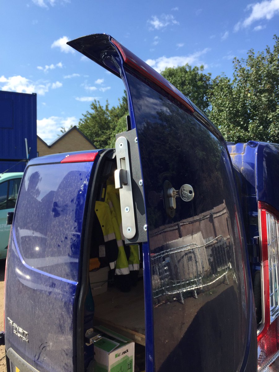 TheVanLockMan's tweet image. Another #FordCustom  protected, still plenty out there that aren't!

#replock #tooltheft #vansecurity #deadlocks #kent #vanlocksmith