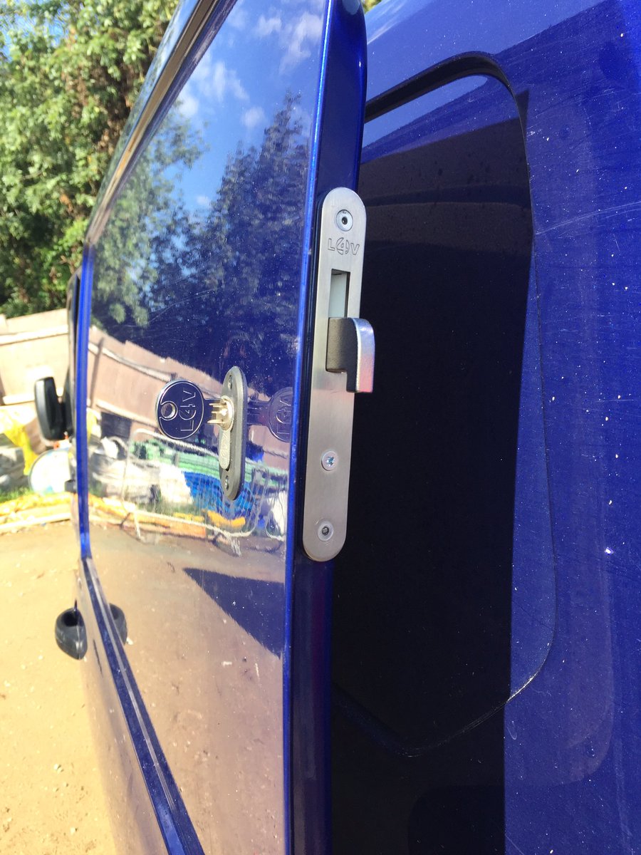 TheVanLockMan's tweet image. Another #FordCustom  protected, still plenty out there that aren't!

#replock #tooltheft #vansecurity #deadlocks #kent #vanlocksmith