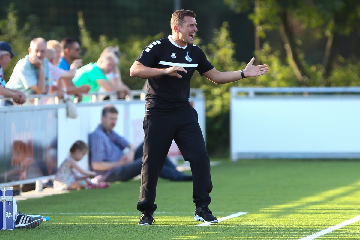 Happy Birthday, Christian Franz-Pohlmann! Der Cheftrainer unserer #MSV-Frauen feiert heute seinen 37. Geburtstag.