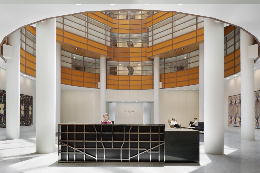 officesnapshots's tweet image. Tour the offices of @SidleyLaw in DC - design by @GenslerOnWork: osna.ps/2w9vviK