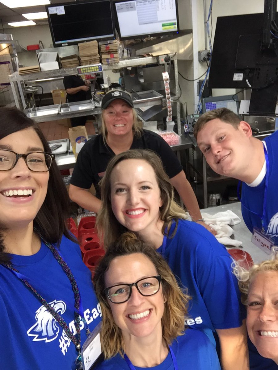 JFriendGV's tweet photo. #smseagles #selgae #soniccarhop @JessicaDierking @lmjenkins84 @afm1978 https://t.co/mSC19ZenhY