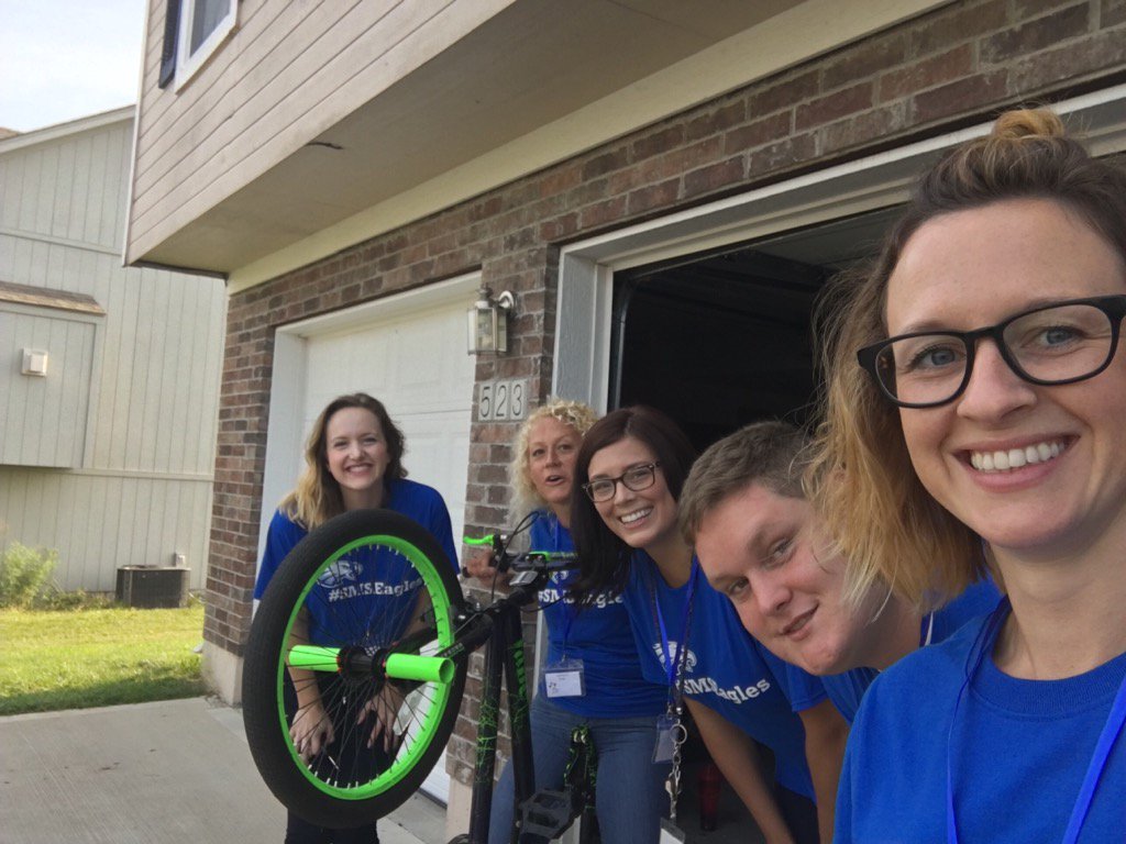 JessicaDierking's tweet photo. #SMSEagles #selgae #bike @JFriendGV @lmjenkins84 @afm1978 https://t.co/SZ1RljolxO
