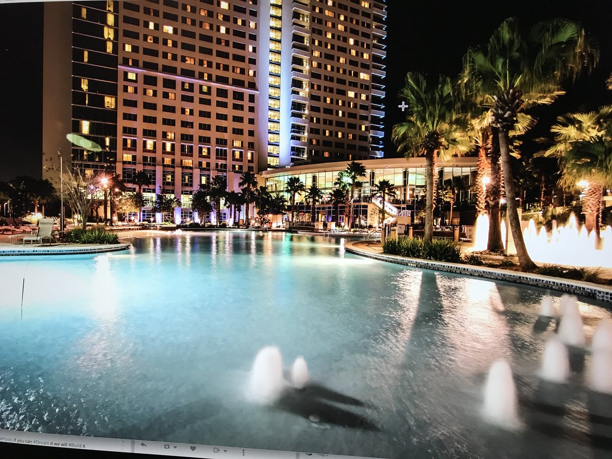 vankirkpools's tweet photo. Yes we do #Commercial #Pools here is the #Peabody what a #Beautiful looking Pool.
#VKPools #Hotels #Resorts https://t.co/bDEXsuDSJq